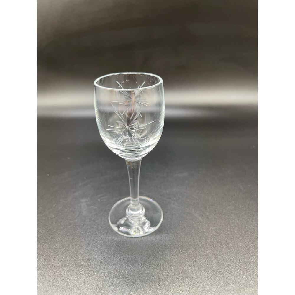 MCM SUSQUEHANNA Six Point Etched Star Sherry Glass 4"